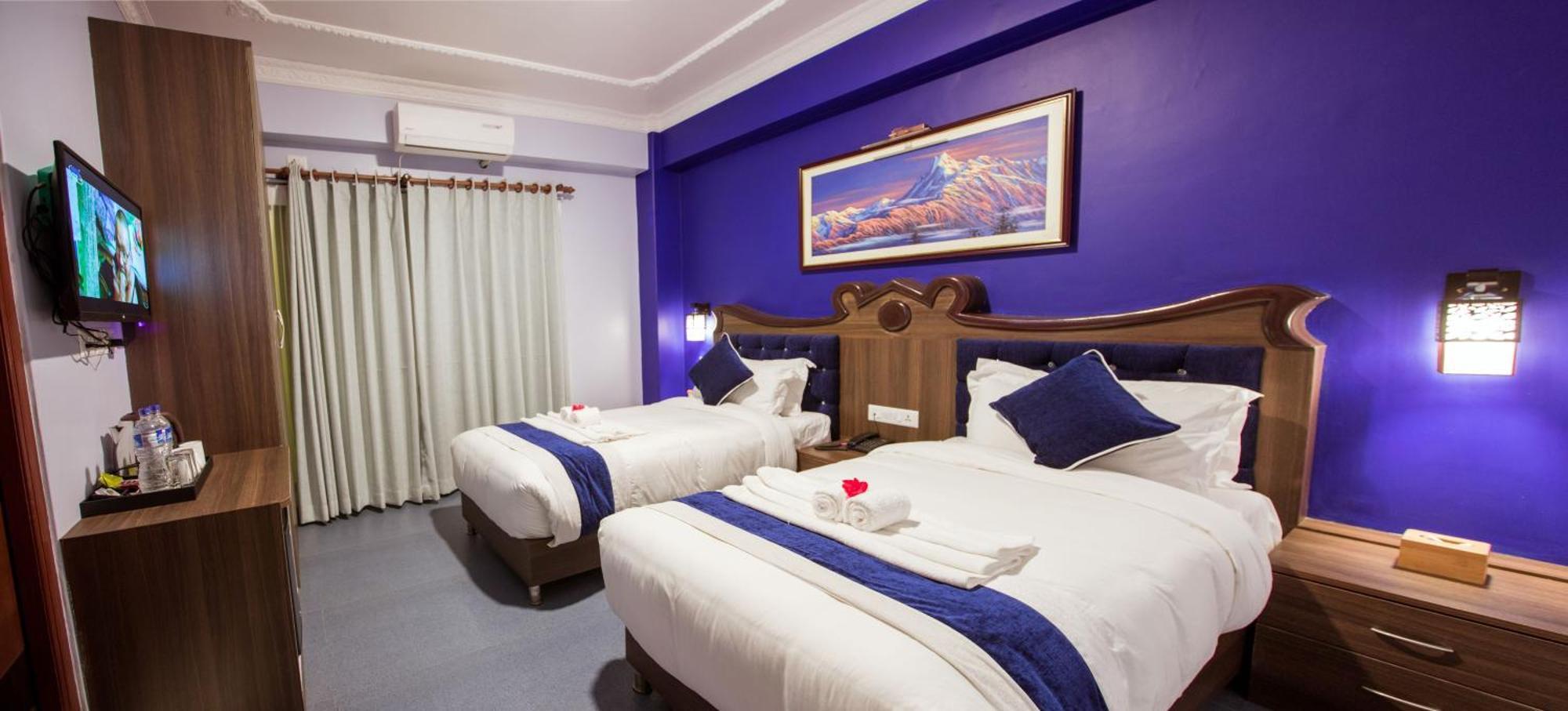 פוקהרה Hotel Task International מראה חיצוני תמונה