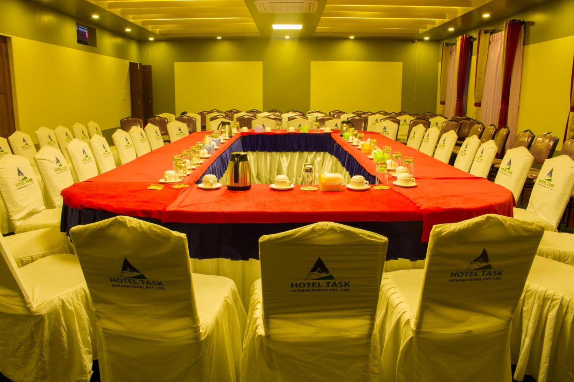 פוקהרה Hotel Task International מראה חיצוני תמונה